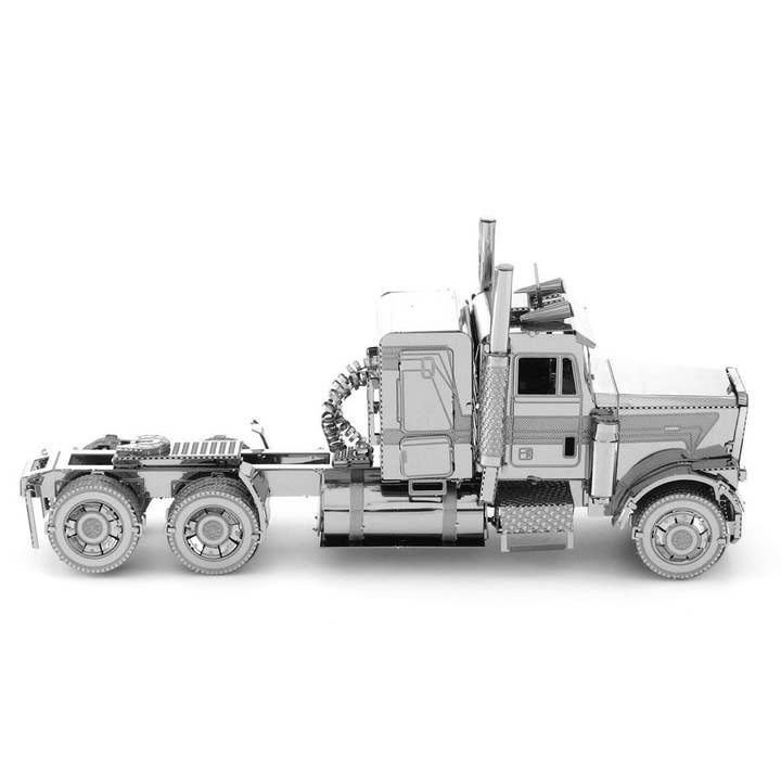 Long Nose Truck-Freightliner