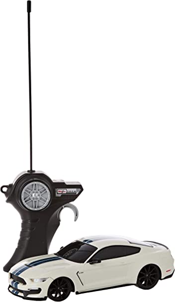 Maisto R/C 1:24 Shelby GT350 Ford Mustang Radio Control Vehicle